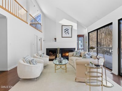 308 W Lyon Farm Dr Unit 308