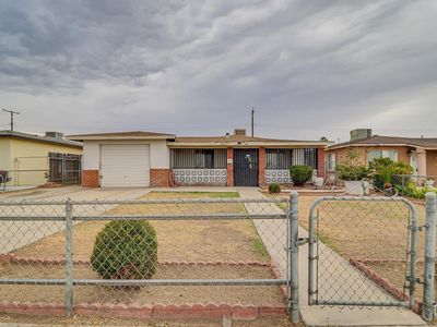 222 W Cecil Ave