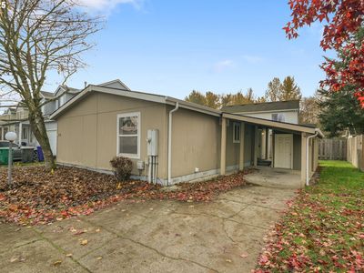 521 NE Mariners Loop #79