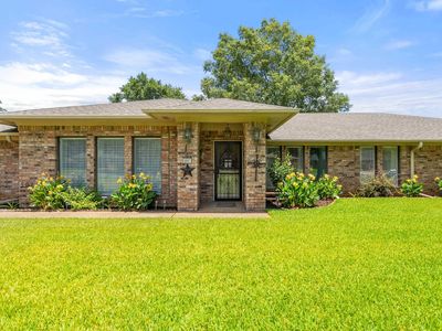 507 Ridgeway Ln