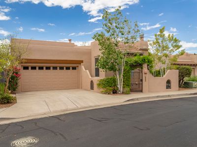 6305 Greyleaf Trl NE