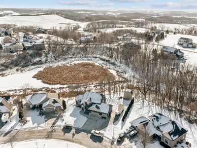 809 Bluff Heights Dr SE