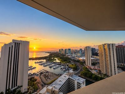 1700 Ala Moana Blvd APT 3601