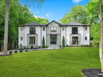 165 Hickory Ln