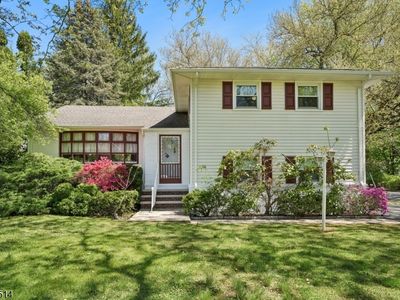 66 Warwick Cir