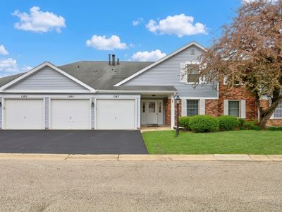 1395 Stratford Dr