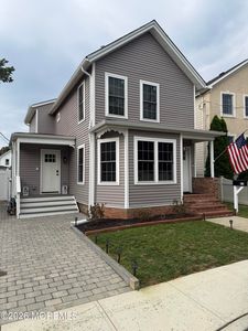 11 E 3rd Street