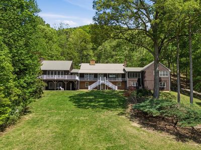 1837 Deep South Farm Rd