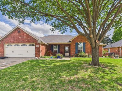 6202 Bentwood Dr