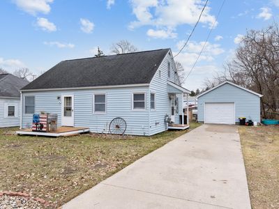 Property at 16 W Pine St, Fremont, MI