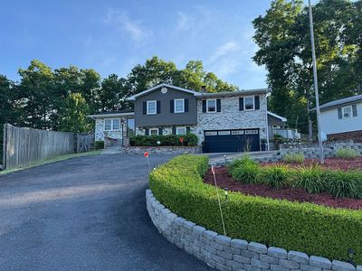 207 Union Dr