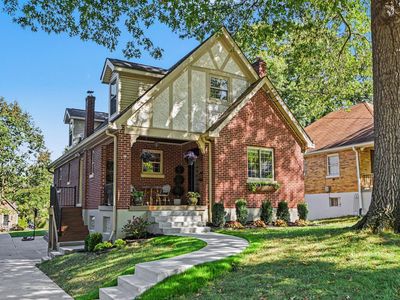 17 W Crittenden Ave