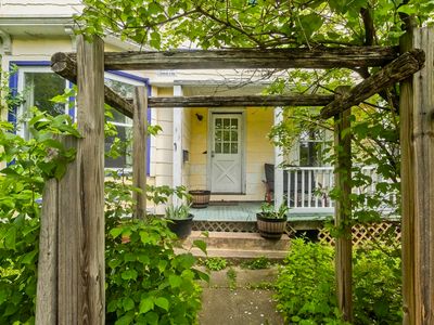 Property at 146 Beech St, Holyoke, MA