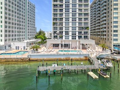 1228 West Ave APT 208