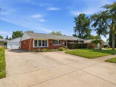 6120 Longford Rd