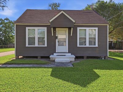 Property at 2323 Avenue C, Nederland, TX
