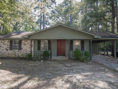 503 Bobbies Cir