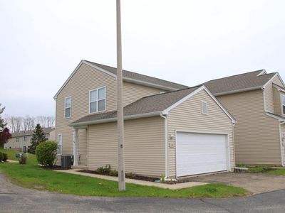 1400 Hunters Ridge DRIVE #20