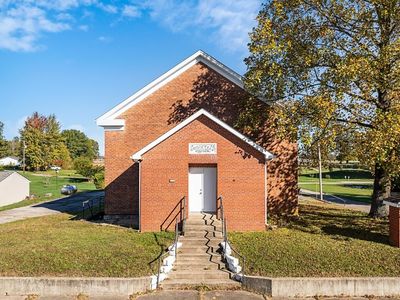 8402 E County Road 200 S