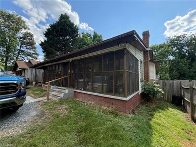 312 Reid St