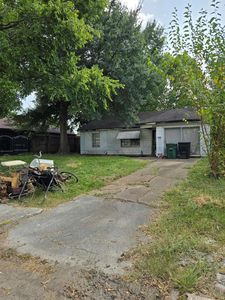 3718 Landa Ln