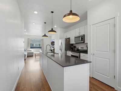 Property at 1097 E Waterway Ln, Saratoga Springs, UT