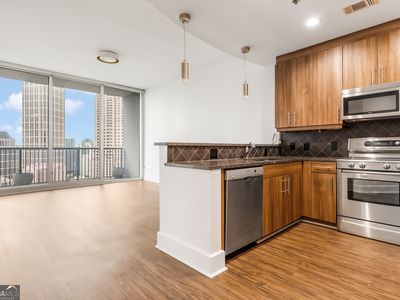 1080 Peachtree St NE UNIT 2116