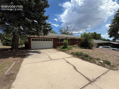 2239 Drakestone Dr