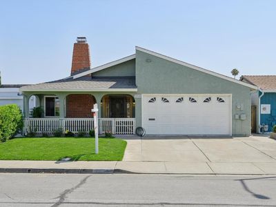 32980 Lake Mead Dr