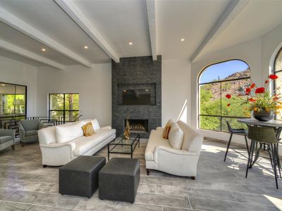 3800 E Lincoln Dr UNIT 50