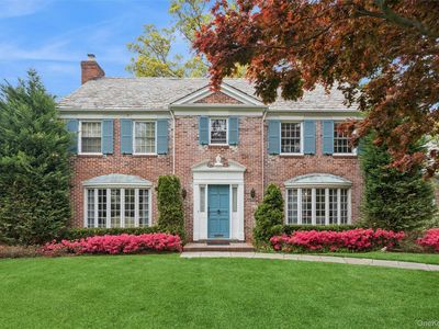 10 Westbury Road