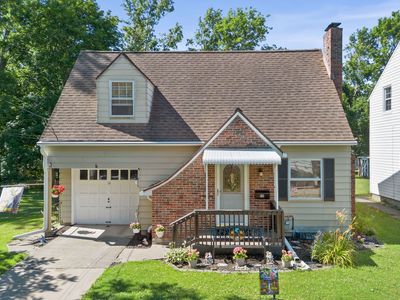 12 James Ave