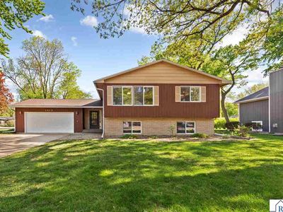 Property at 1813 Marie Ln, North Mankato, MN