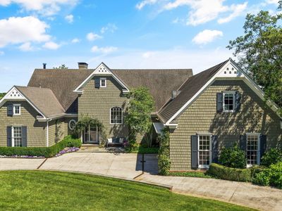 3410 Lake View Dr