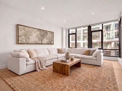 40 Traveler St APT 207