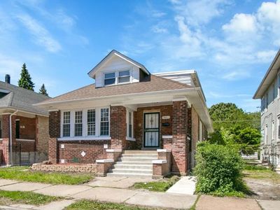 11412 S King Dr