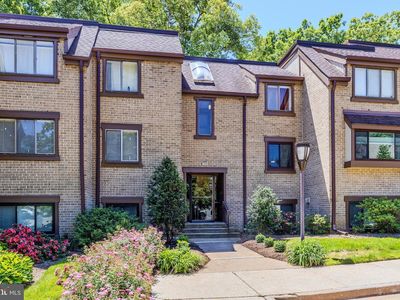 1643 Parkcrest Cir