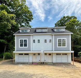 94 Lyman Rd #A
