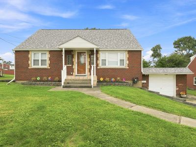 494 Lougeay Rd