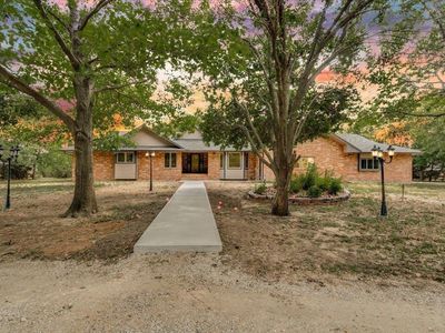 321 Chisholm Rd