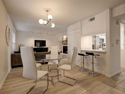 600 NW 4th St APT 216N