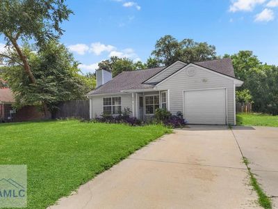 Property at 50 Wild Honey Ct, Richmond Hill, GA