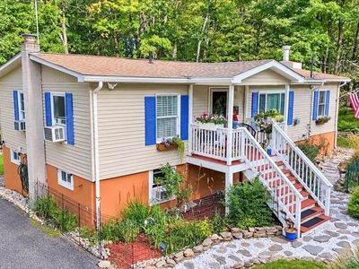 120 Tiffany Rd