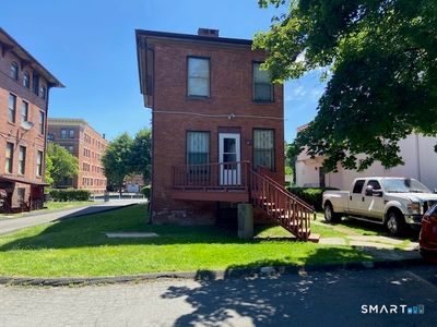 39 Wethersfield Avenue #C