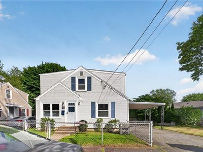 28 Hazard St