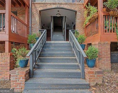 317 8th St NE Unit 7