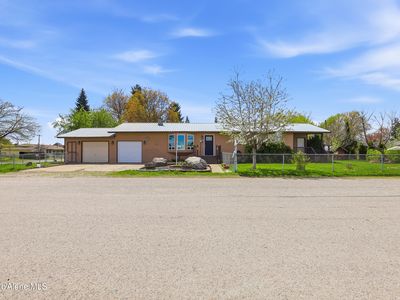 468 W Helen Ave