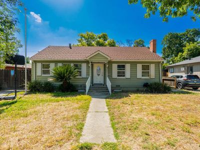 405 Santa Barbara Ave