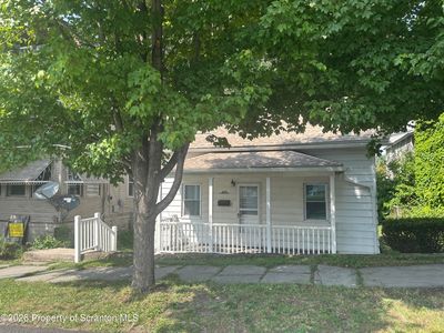 619 Hemlock St