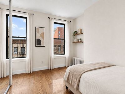 245 W 115th St APT 17